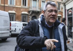 ROMA (ITALPRESS) - "Smettiamola di pensare che le fasi della vita siano distinte nettamente tra...