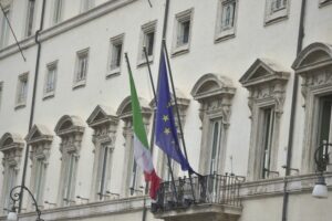 ROMA (ITALPRESS) - Si e' appena conclusa a Palazzo Chigi la riunione tra il premier Giuseppe Conte e...