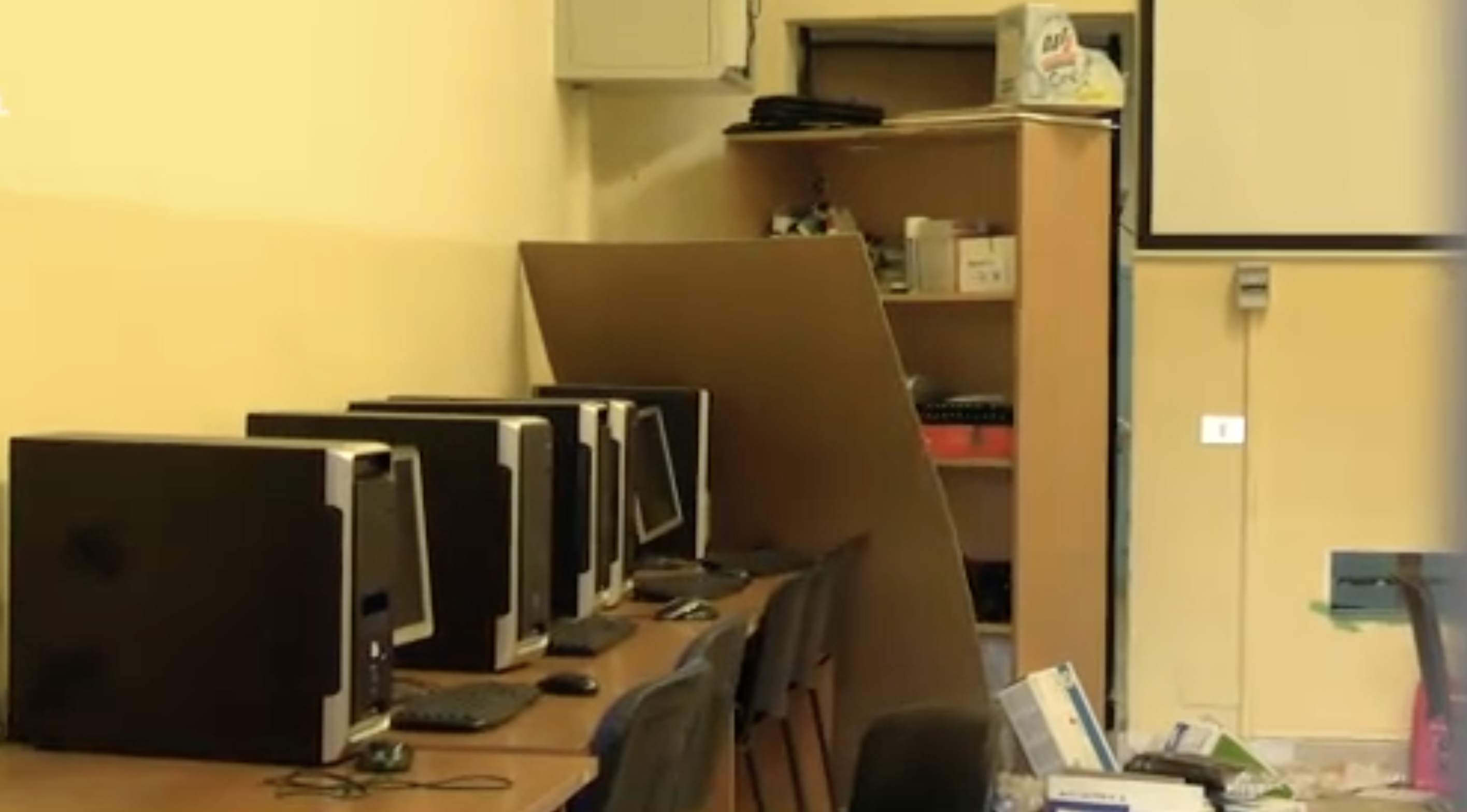 Raid alla Pertini, Orlando visita la scuola: iniziati i lavori da parte del Coime