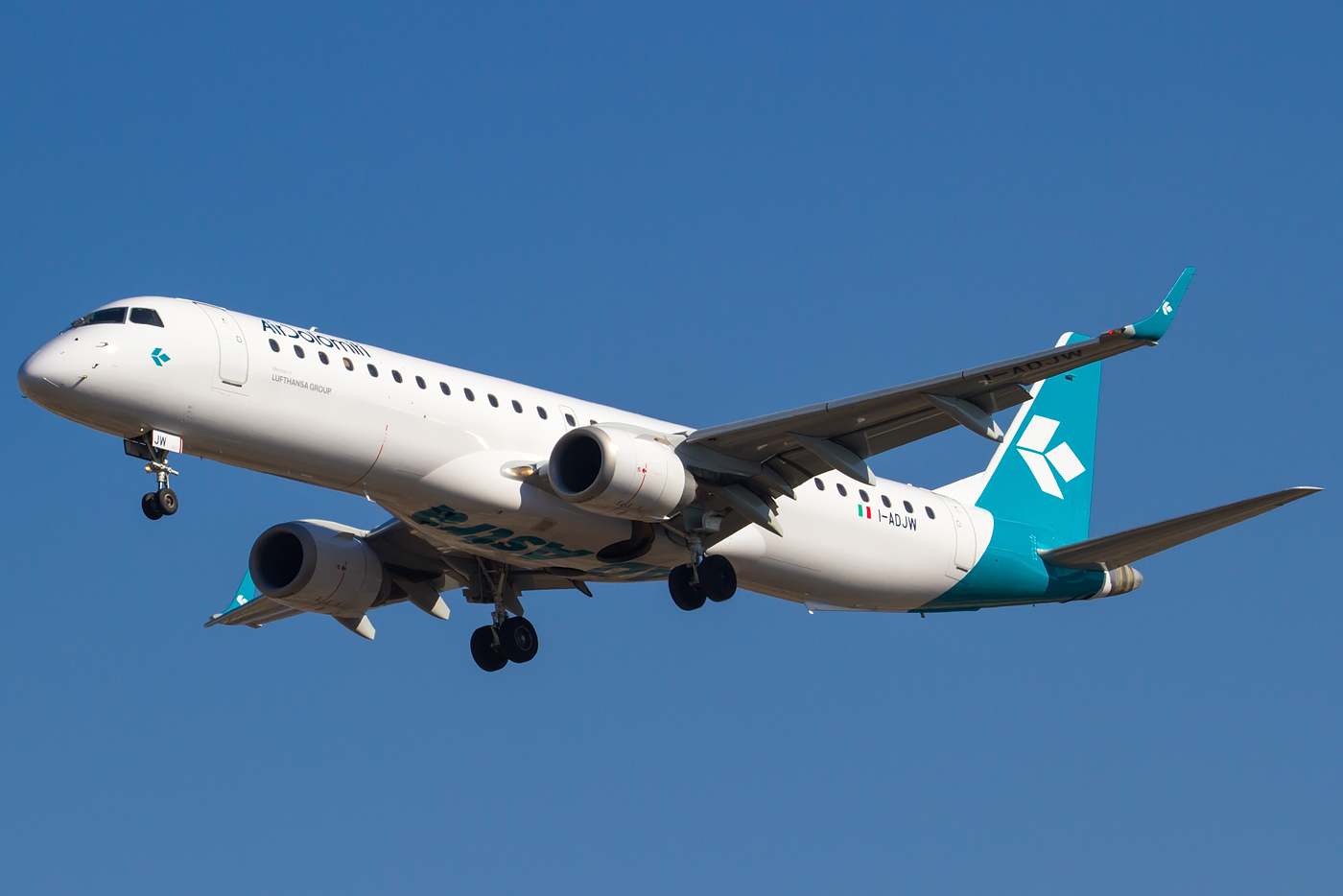 Air Dolomiti riparte dall’Italia: da giugno si volerà a Firenze dalla Sicilia