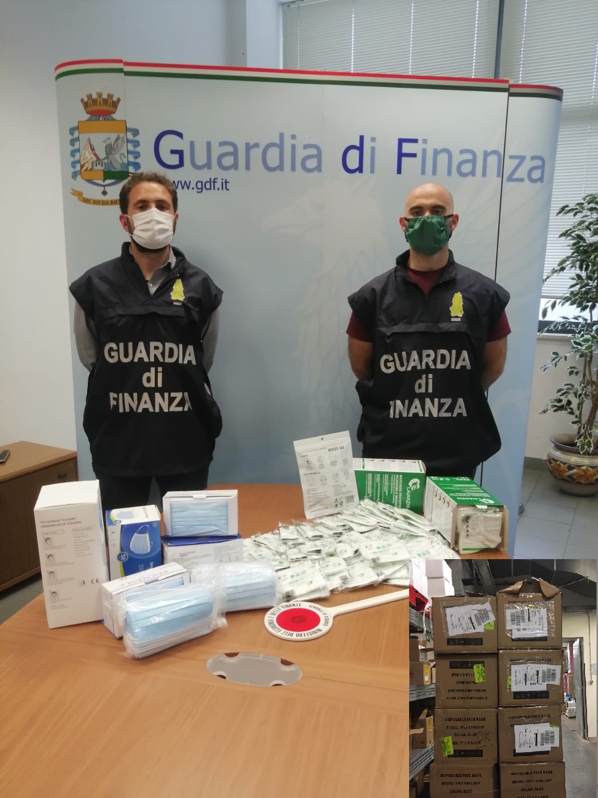 Sequestrate 75.000 mascherine non conformi nel palermitano