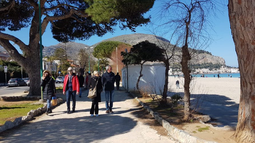 Mondello, c’è chi è ancora contrario alla pedonalizzazione