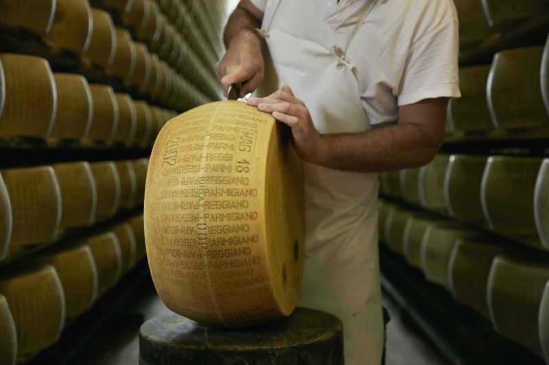 Al via nuovo progetto editoriale del Consorzio Parmigiano Reggiano