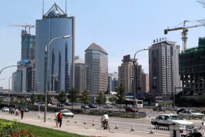 ROMA (ITALPRESS) - A causa di un nuovo focolaio collegato al mercato della carne di Xinfadi, e'...