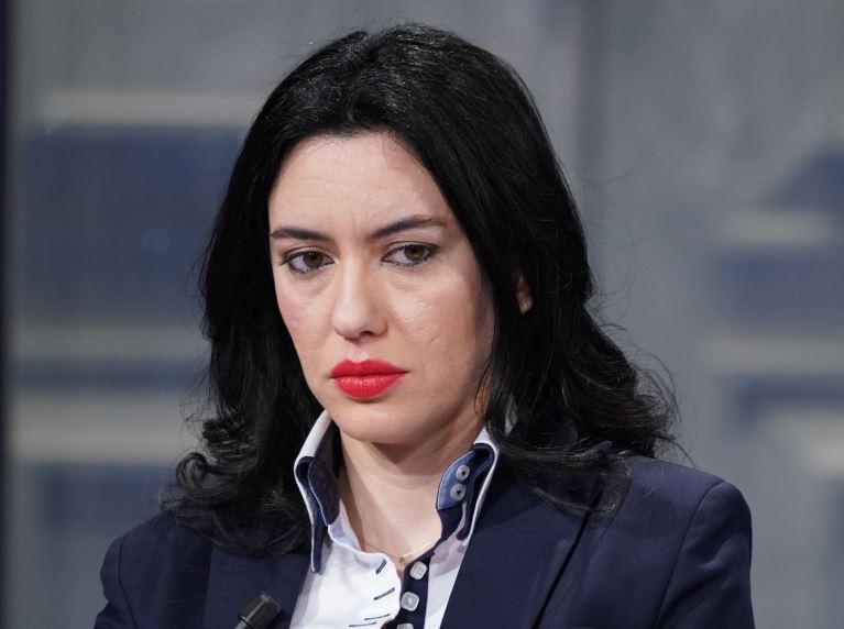 Scuola, ministero proporra’ a Regioni di avviare il nuovo anno il 14/9