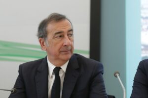 MILANO (ITALPRESS) - "Io credo che la statua di Montanelli debba rimanere li'. Sono comunque...