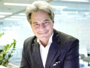 ROMA (ITALPRESS) - L'Amministratore Delegato di WindTre Jeffrey Hedberg, con alle spalle una...