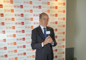 MILANO (ITALPRESS) - Liberare energie, stimolare attivita', rimuovere i vincoli fiscali e regolatori...