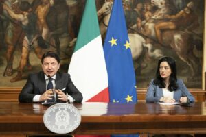 ROMA (ITALPRESS) - "Abbiamo deciso di investire un nuovo miliardo che stanziamo per ripartire in...