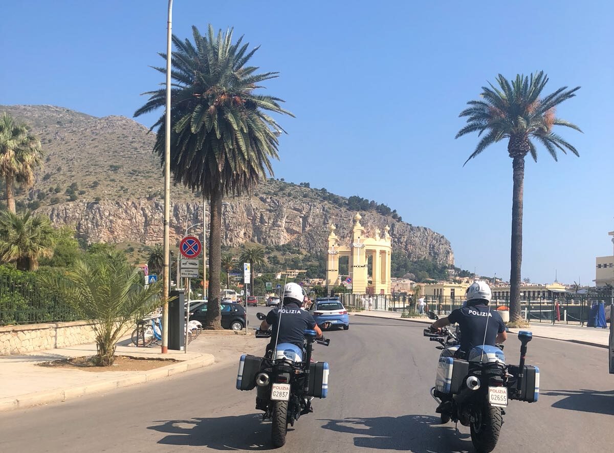 Mondello, area pedonale e ZTL anticipate all’8 maggio: cambia la viabilità fino a fine estate