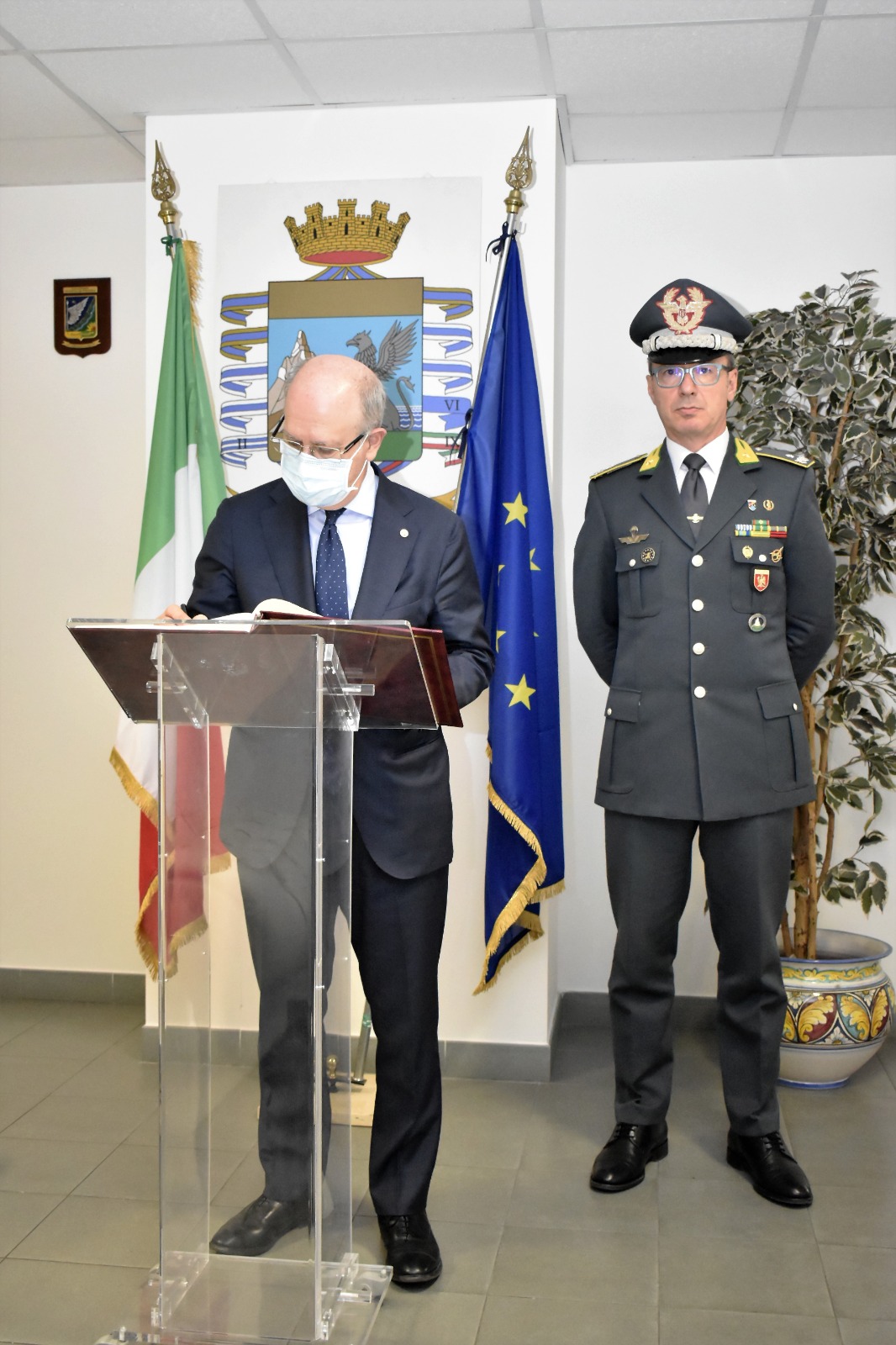 Il prefetto Giuseppe Forlani ha visitato il comando provinciale della GdF
