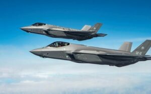 ROMA (ITALPRESS) - Nella mattinata di oggi, nell'ambito della missione Nato di Air Policing...