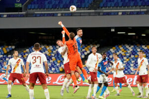 NAPOLI (ITALPRESS) - Il Napoli ritorna alla vittoria dopo il ko con l'Atalanta grazie ad una perla...