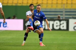FIRENZE (ITALPRESS) - Non deve essere un bel momento per Franck Ribery. Dopo essersi infortunato a...