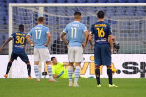 LECCE (ITALPRESS) - Colpo del Lecce che batte in rimonta la Lazio 2-1 nella 31^ giornata di Serie A...