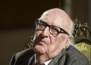 ROMA (ITALPRESS) - "Il teatro italiano omaggia Andrea Camilleri a un anno dalla scomparsa con la...