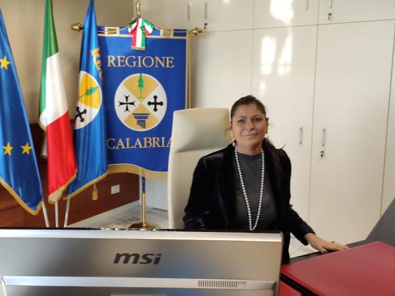 Santelli “Governo blocchi sbarchi di migranti o interverro’ io”