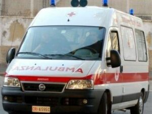 BARI (ITALPRESS) - Tragico incidente stradale in Puglia. Per cause ancora in corso di accertamento...