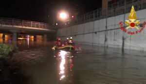 PALERMO (ITALPRESS) - Nessuna vittima e' stata finora trovata all'interno delle auto rimaste...