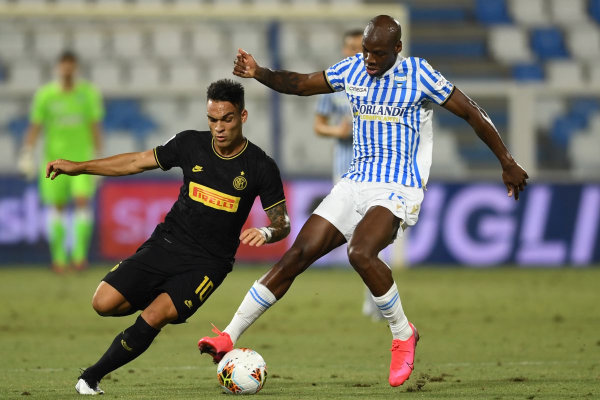 L’Inter batte 4-0 la Spal e sale al 2^ posto