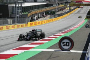 BUDAPEST (UNGHERIA) (ITALPRESS) - Pole position numero 90 in carriera per Lewis Hamilton. Il pilota...