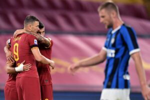 ROMA (ITALPRESS) - Roma e Inter non vanno oltre un 2-2 che non serve molto a entrambe. Non alla...