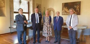 PALERMO (ITALPRESS) - Nasce a Palermo il primo corso di studi universitario d'Italia dedicato alla...
