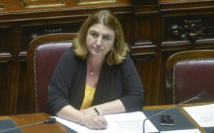 ROMA (ITALPRESS) - Il ministro del Lavoro e delle Politiche sociali, Nunzia Catalfo, ha riaperto...