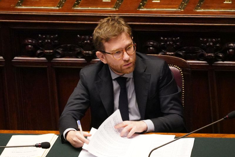 Provenzano “Fiscalita’ di vantaggio per il Sud finalizzata al lavoro”