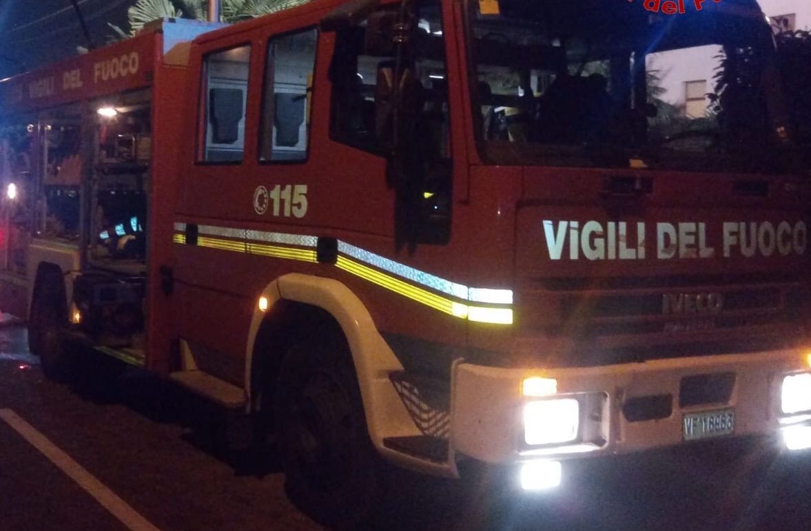 In fiamme Riserva di Monte Cofano nel Trapanese