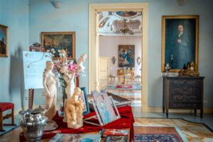 Notte a Palazzo Drago. Venerdì 10 luglio, insieme agli operatori culturali di Terradamare, sarà...