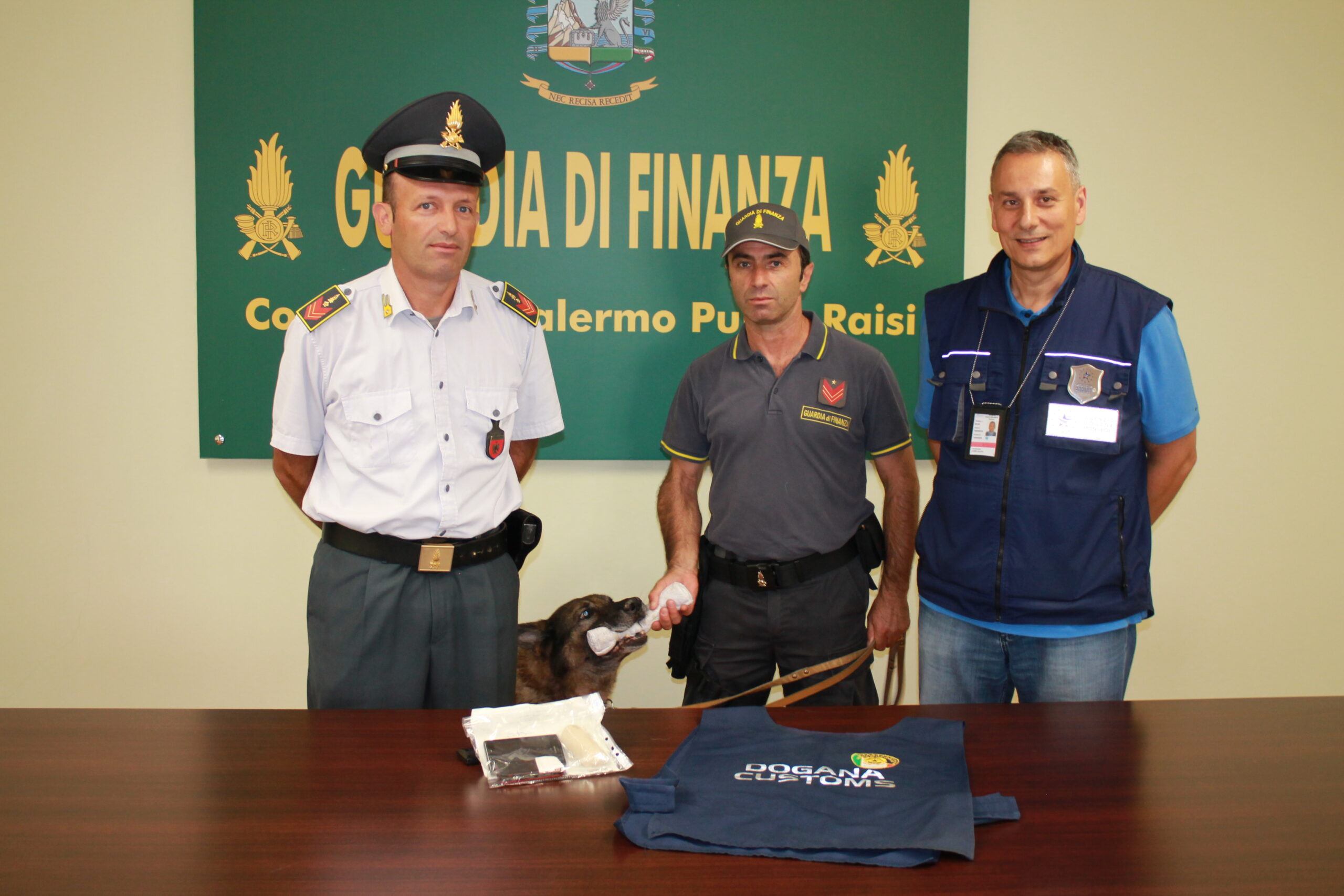 Francese atterra a Palermo con droga nel bagaglio, fermato all’aeroporto