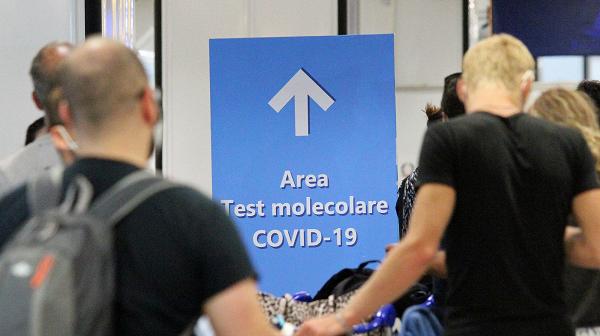 Piano anticovid Sicilia, tamponi per chi arriva da Spagna, Grecia, Malta e Croazia