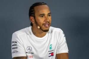 SILVERSTONE (INGHILTERRA) (ITALPRESS) - Lewis Hamilton vince in modo incredibile il Gran Premio di...
