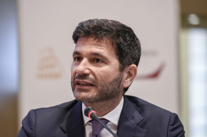 Simest, finanziamenti per internazionalizzazione estesi a Paesi intra Ue