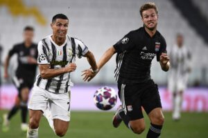TORINO (ITALPRESS) - La Juventus viene eliminata dalla Champions League per mano del Lione. Non...