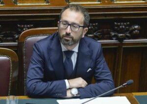 ROMA (ITALPRESS) - Una riforma per "scardinare le degenerazioni del correntismo, essenziale anche in...