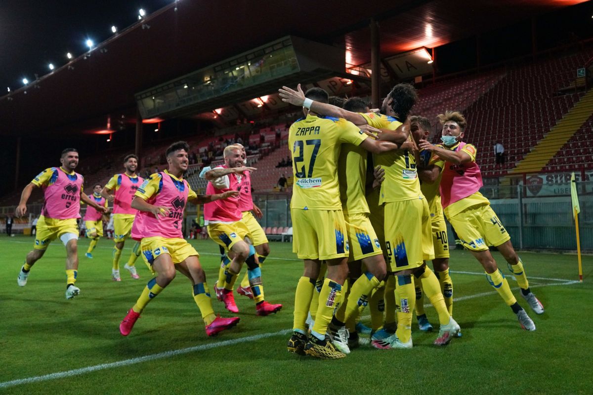 Il Pescara si salva ai rigori, Perugia retrocesso in Serie C