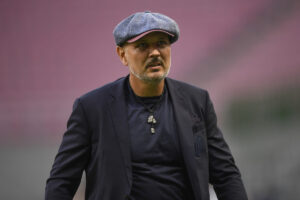 BOLOGNA (ITALPRESS) - Sinisa Mihajlovic, rientrato venerdì a Bologna, è stato sottoposto al tampone...