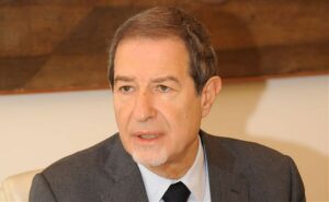 ROMA (ITALPRESS) - "Perché questo scontro istituzionale nei confronti di un presidente di Regione...