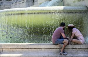 MILANO (ITALPRESS) - Parola chiave: futuro. Il primo desiderio dei ventenni di oggi è essere...