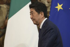TOKYO (GIAPPONE) (ITALPRESS) - Il primo ministro giapponese Shinzo Abe, 65 anni, si è dimesso per...