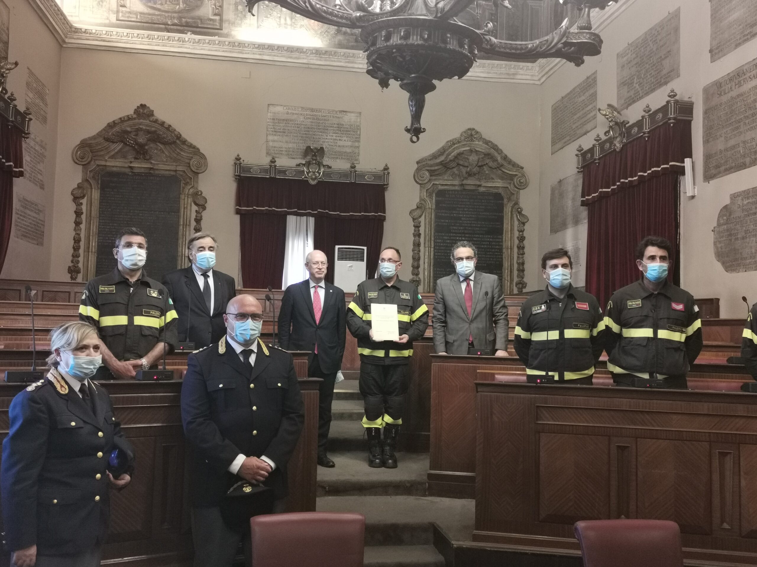 Alluvione Palermo, premiati poliziotti e vigili del fuoco eroi del 15 luglio