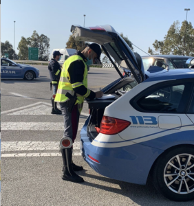 In bici in autostrada. La Polizia di Stato, in occasione delle festività di ferragosto ha...