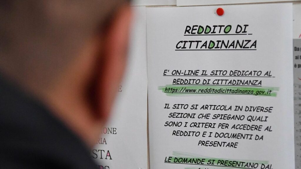 Reddito di cittadinanza, anche in Sicilia stop a ottobre “per verifiche”