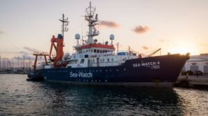 navi che salvano i migranti