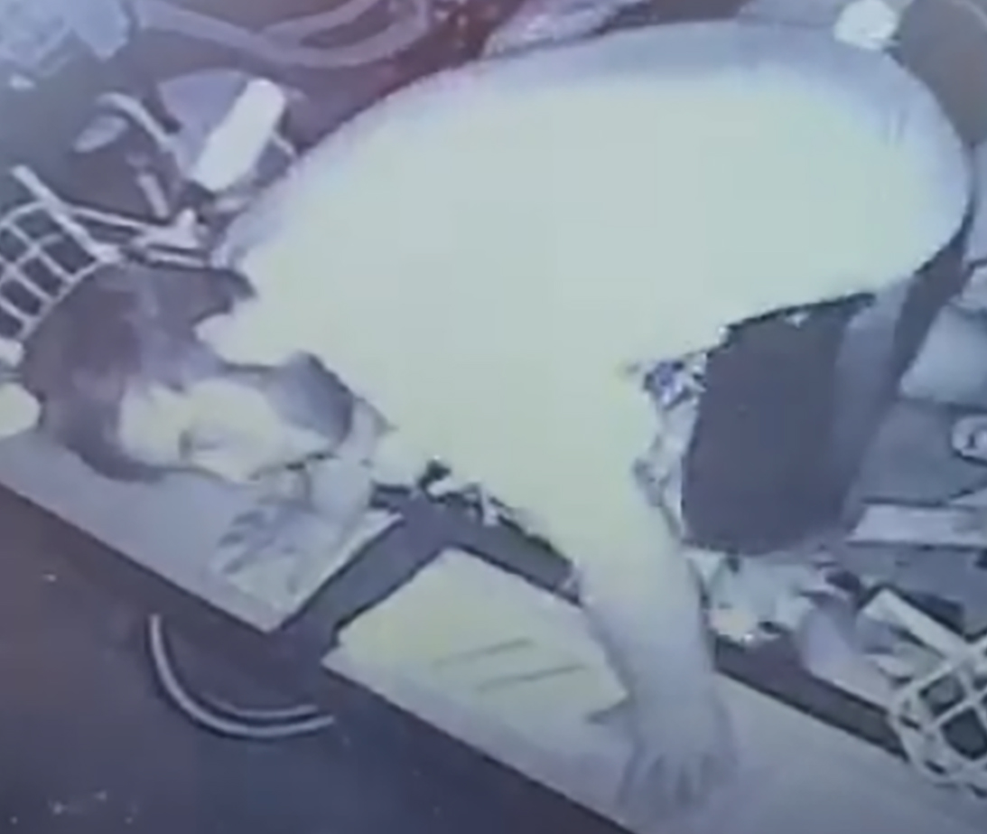 Orlando contro gli incivili: pubblica foto e video di atti vandalici su Facebook