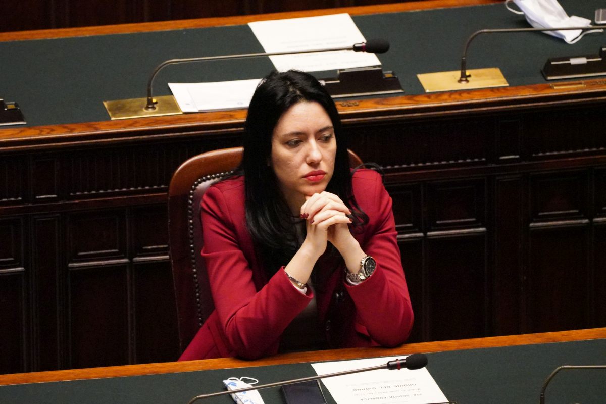 Scuola, Azzolina: “Ingiusto essere accusati di ritardi”