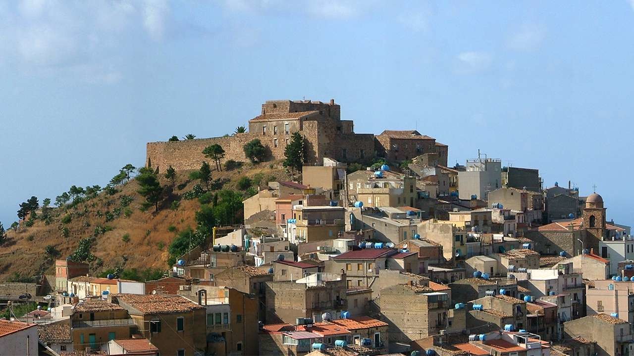 Caronia, incidente sul lavoro: operaio muore folgorato