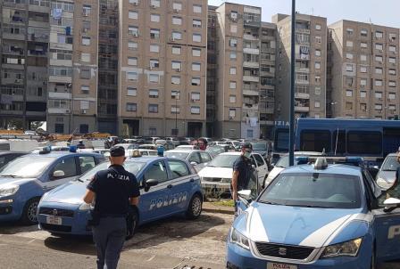 Maxi-operazione della Polizia nel quartiere Librino di Catania